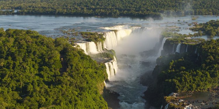 Parque Nacional do Iguaçu terá horário ampliado e atrações especiais no carnaval