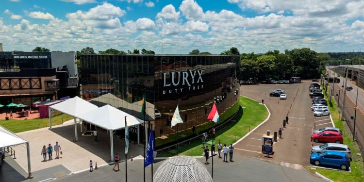 Moradores de Foz entram grátis no Dreams ao levar turistas até 28 de fevereiro