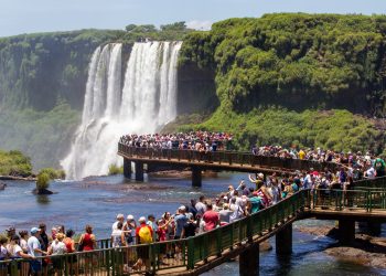 Estratégia no mercado chinês impulsiona crescimento do turismo em Foz do Iguaçu