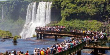 Estratégia no mercado chinês impulsiona crescimento do turismo em Foz do Iguaçu