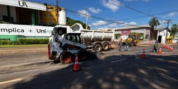 Prefeitura conclui primeiro trecho de recuperação asfáltica na Avenida das Cataratas