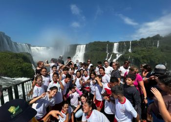Mais de 30 mil estudantes e professores da rede pública visitam gratuitamente o Parque Nacional do Iguaçu em 2025