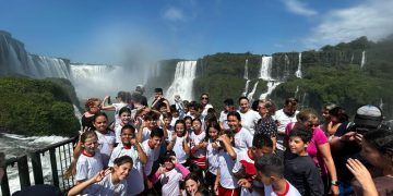 Mais de 30 mil estudantes e professores da rede pública visitam gratuitamente o Parque Nacional do Iguaçu em 2025