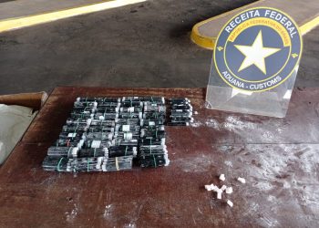 Receita descobre cigarros eletrônicos com droga camuflados em suplementos