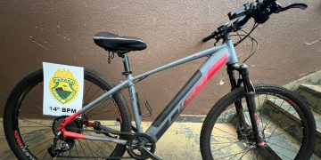 Polícia Militar prende homem por furto e recupera duas bicicletas na Vila Yolanda