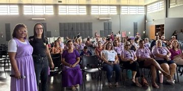 Delegacia da Mulher promove palestra preventiva para associação de pacientes com fibromialgia