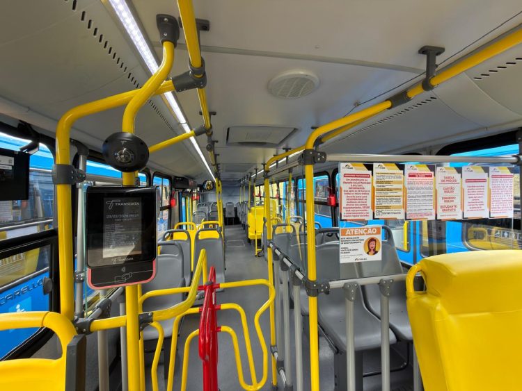 Frota do transporte coletivo é ampliada com cinco novos ônibus climatizados