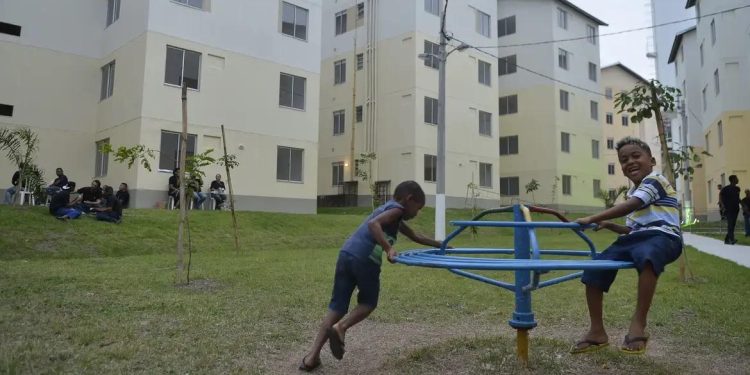 Campanha da Fraternidade 2026, da CNBB, reforça direito à moradia e justiça social