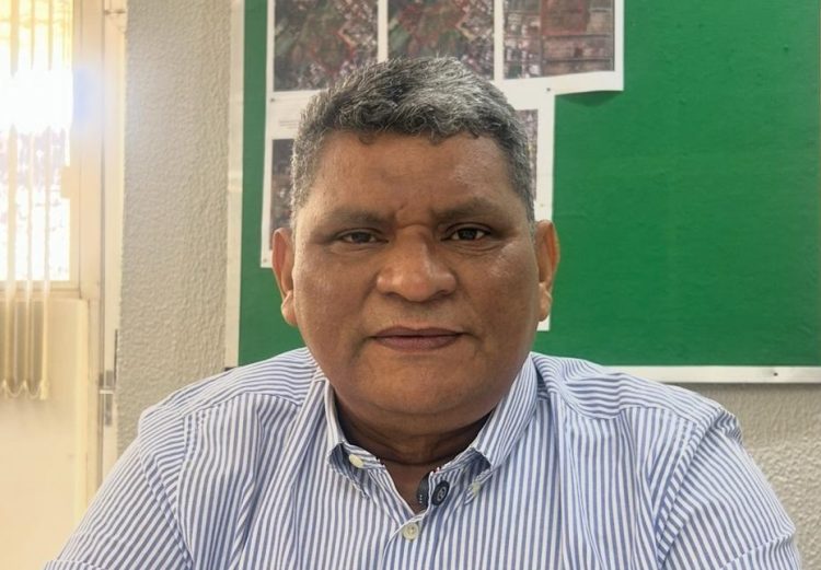 Prefeito exonera secretária de Obras, procurador-geral e superintendente do Foztrans