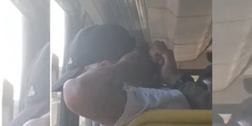 Passageiros contêm suspeito de tentar furtar celular dentro de ônibus em Foz do Iguaçu