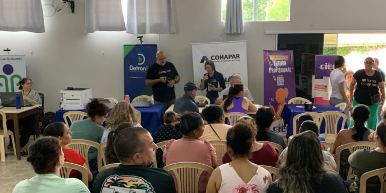 Mutirão leva serviços essenciais e emissão de documentos à população de Foz