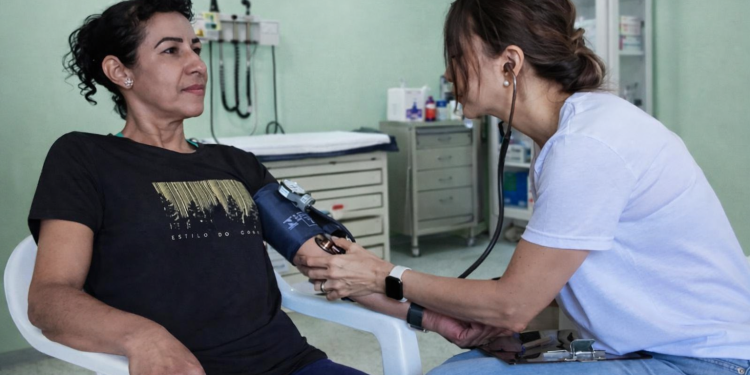 Foz do Iguaçu mobiliza moradores para atualizar cadastros e evitar desperdício de consultas