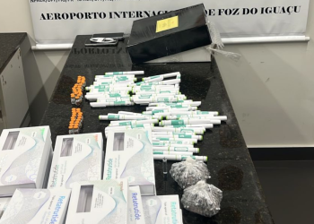 Fiscalização no aeroporto de Foz apreende carga irregular de medicamentos