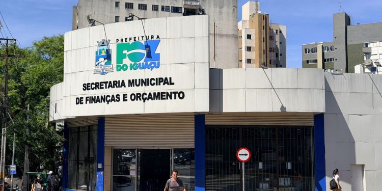 Foz amplia exigências de login para acesso a serviços digitais