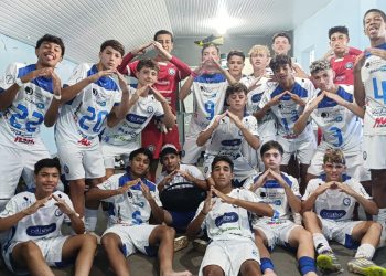 Sub-15 vence fora e Sub-17 perde em jogo movimentado pelo Paranaense