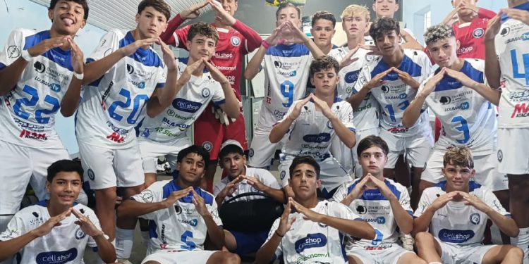 Sub-15 vence fora e Sub-17 perde em jogo movimentado pelo Paranaense