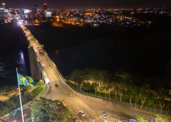 Ponte da Amizade terá interdição parcial para manutenção na pista