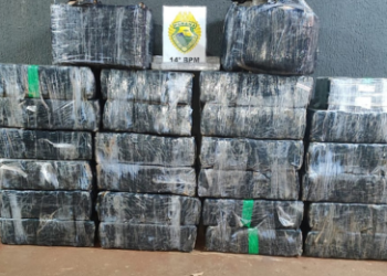 PM intercepta carro com mais de 500 kg de maconha em perseguição na Avenida JK