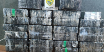 PM intercepta carro com mais de 500 kg de maconha em perseguição na Avenida JK