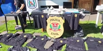 Brasileiros são presos em delegacia falsa descoberta no Paraguai