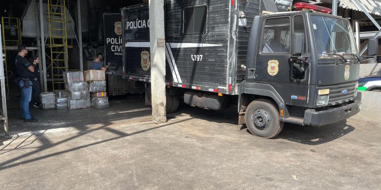Polícia Civil incinera mais de 7,4 toneladas de drogas
