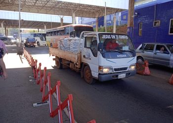 Brasil e Paraguai avançam em acordo sobre caminhões na Ponte da Amizade
