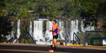 Meia Maratona das Cataratas une esporte e natureza em cenário único