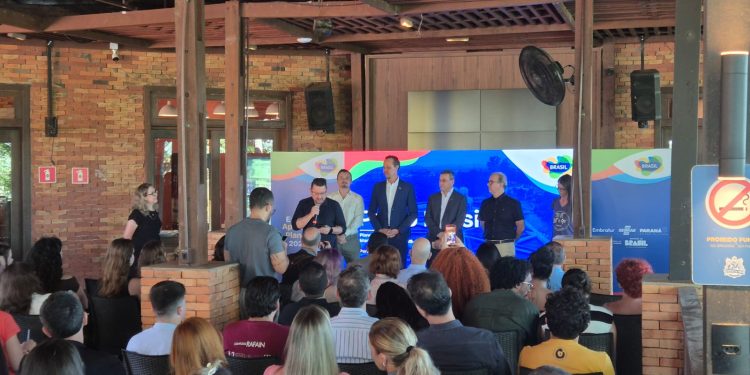 Foz do Iguaçu lidera estratégia internacional do Paraná para atrair turistas estrangeiros