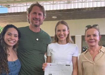 Vereadora Yasmin Hachem anuncia saída do PV e filiação ao PT