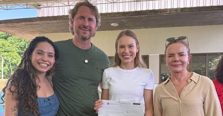 Vereadora Yasmin Hachem anuncia saída do PV e filiação ao PT