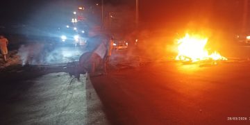 Moradores protestam contra mudanças no trânsito na BR-277