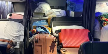 Receita Federal intercepta ônibus com R$ 3 milhões em mercadorias irregulares