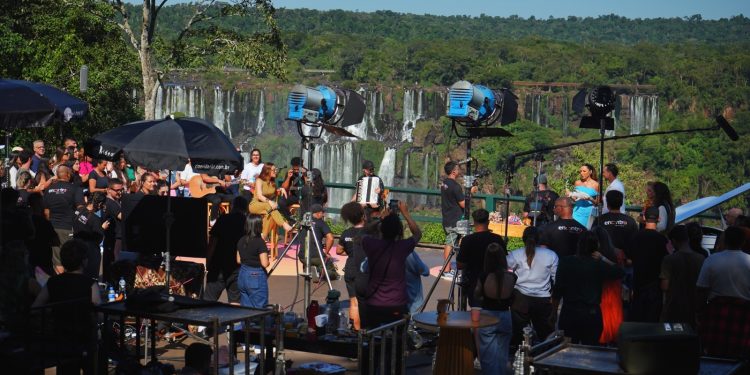 Foz do Iguaçu conquista vitrine nacional com edição especial do “Encontro”