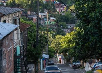 Golpe do Tinder: brasileiro é atraído e roubado no Paraguai