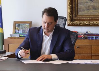 Ratinho Junior desiste de pré-candidatura à Presidência