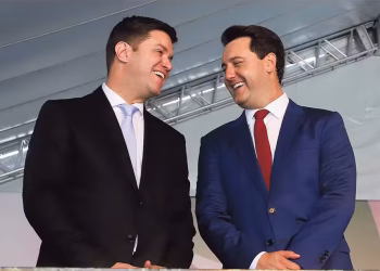 Moro lidera disputa no PR; Ratinho tem aprovação de 84,3% e sucessão revela paradoxo