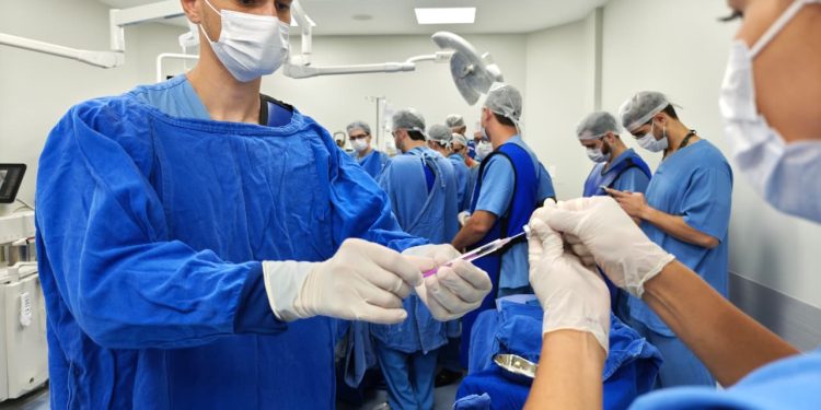 Contraponto: neurocirurgião João Elias El Sarraf explica avanços da Polilaminina