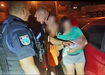 Guardas Municipais salvam bebê de apenas 2 semanas engasgada