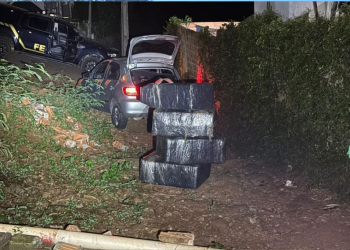 Ação integrada apreende carro com 2 mil cigarros eletrônicos na fronteira