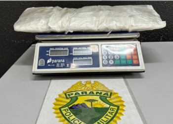 Mulher é presa com quase 3 kg de haxixe durante operação da PM