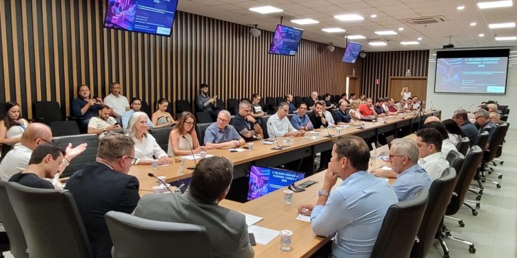 Região do extremo-oeste reage a perdas e articula força política para eleições de 2026