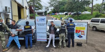 Brasileiros são presos com caminhonetes roubadas na Aduana de Ciudad del Este