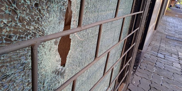 Homem é preso após efetuar disparos e tentar fugir da Polícia Militar