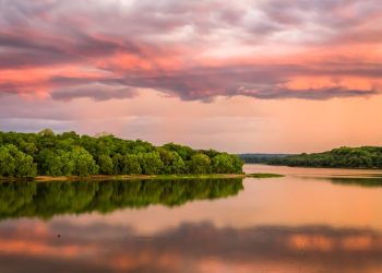 Itaipu e municípios lindeiros avançam em plano estratégico para turismo náutico no Lago de Itaipu